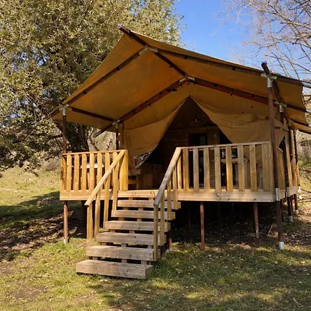 Eco-lodge, Tente Au Coeur D'une Foret Nourriciere Luxury tent