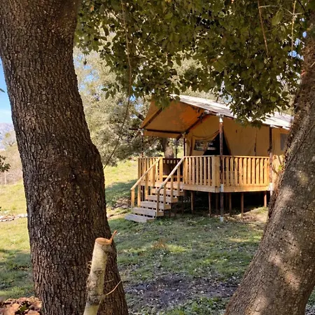 Luxury tent Eco-lodge, Tente Au Coeur D'une Foret Nourriciere *