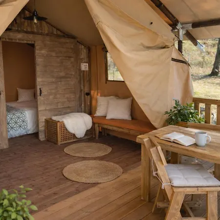 Luxury tent Eco-lodge, Tente Au Coeur D'une Foret Nourriciere Castello-di-Rostino